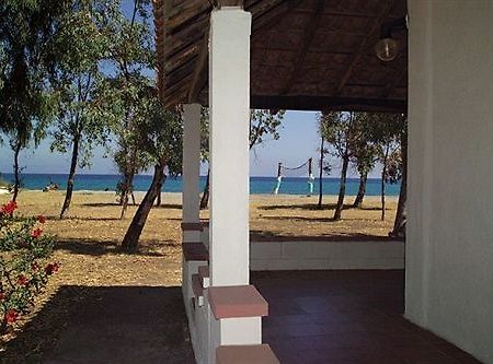 Villaggio Simenzaru Mongiove Екстер'єр фото