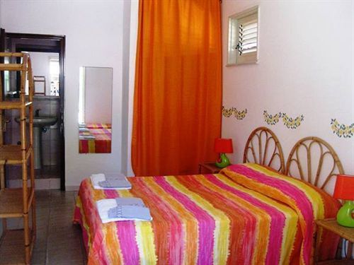 Villaggio Simenzaru Mongiove Екстер'єр фото